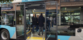 Alsa incorpora dos autobuses electricos en la bahia de santander
