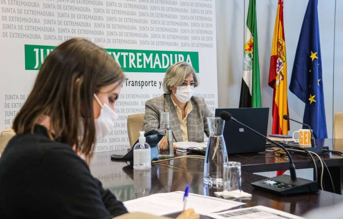 Extremadura recibirá 27,5 millones de fondos europeos para renovar la flota de autobuses