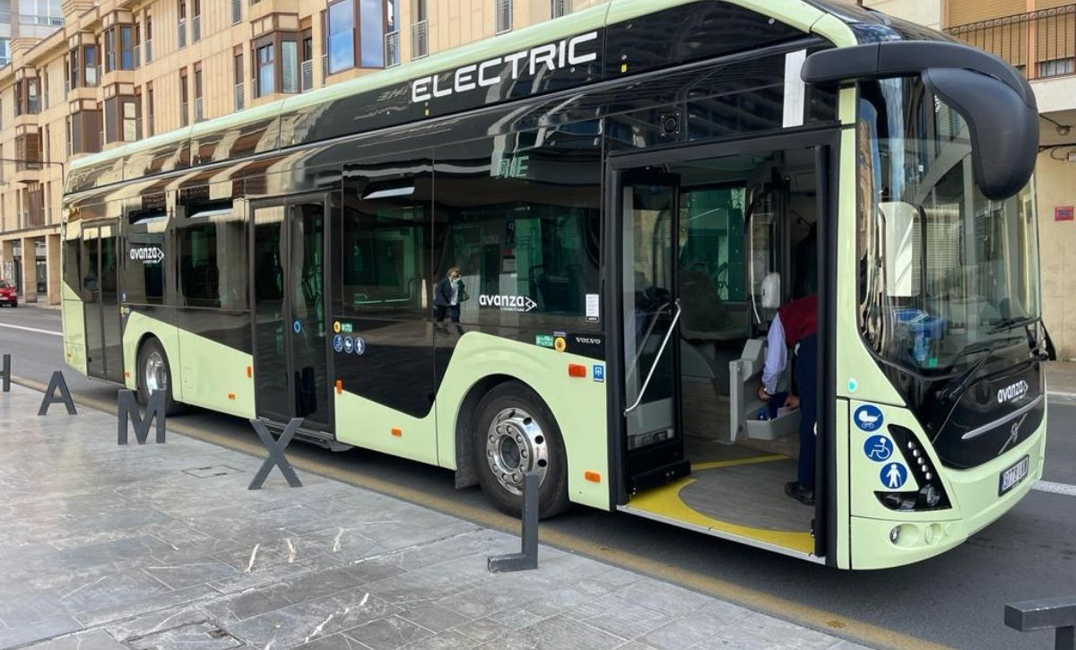 Auesa pone a prueba el autobús eléctrico de Volvo