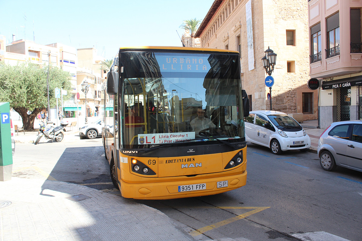 Uno de cada cuatro españoles utiliza menos el transporte público que antes de la pandemia