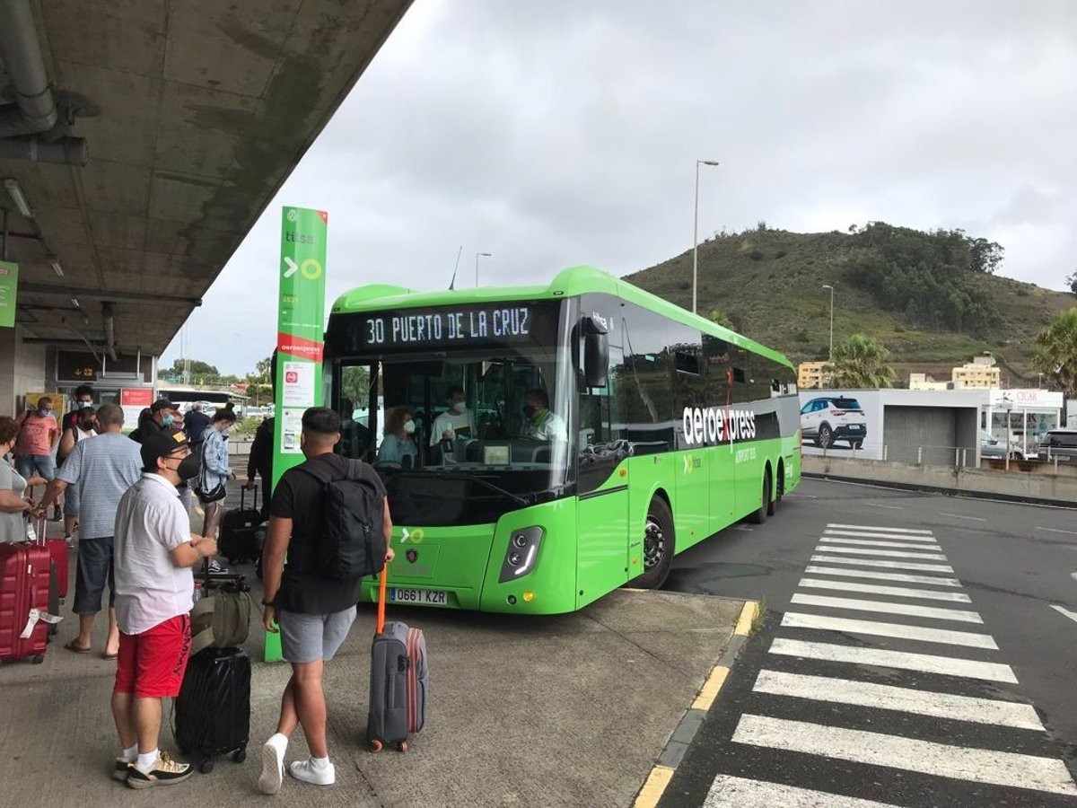 Titsa recupera el 94% de los viajeros que transportaba en 2019
