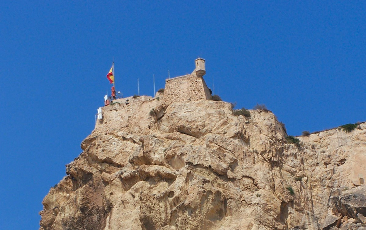 Alicante pone en marcha la lanzadera al Castillo de Santa Bárbara