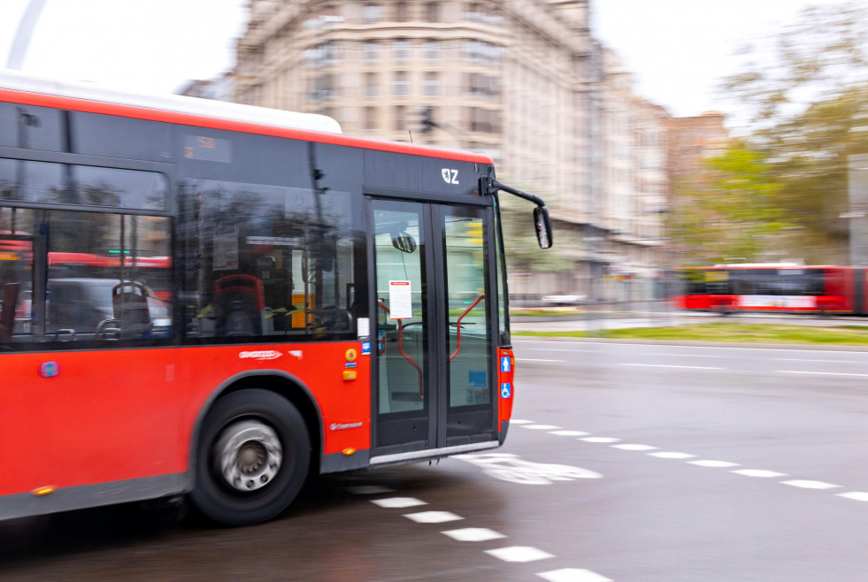 Los usuarios del autobus urbano de zaragoza otorgan la nota mas alta de los ultimos anos