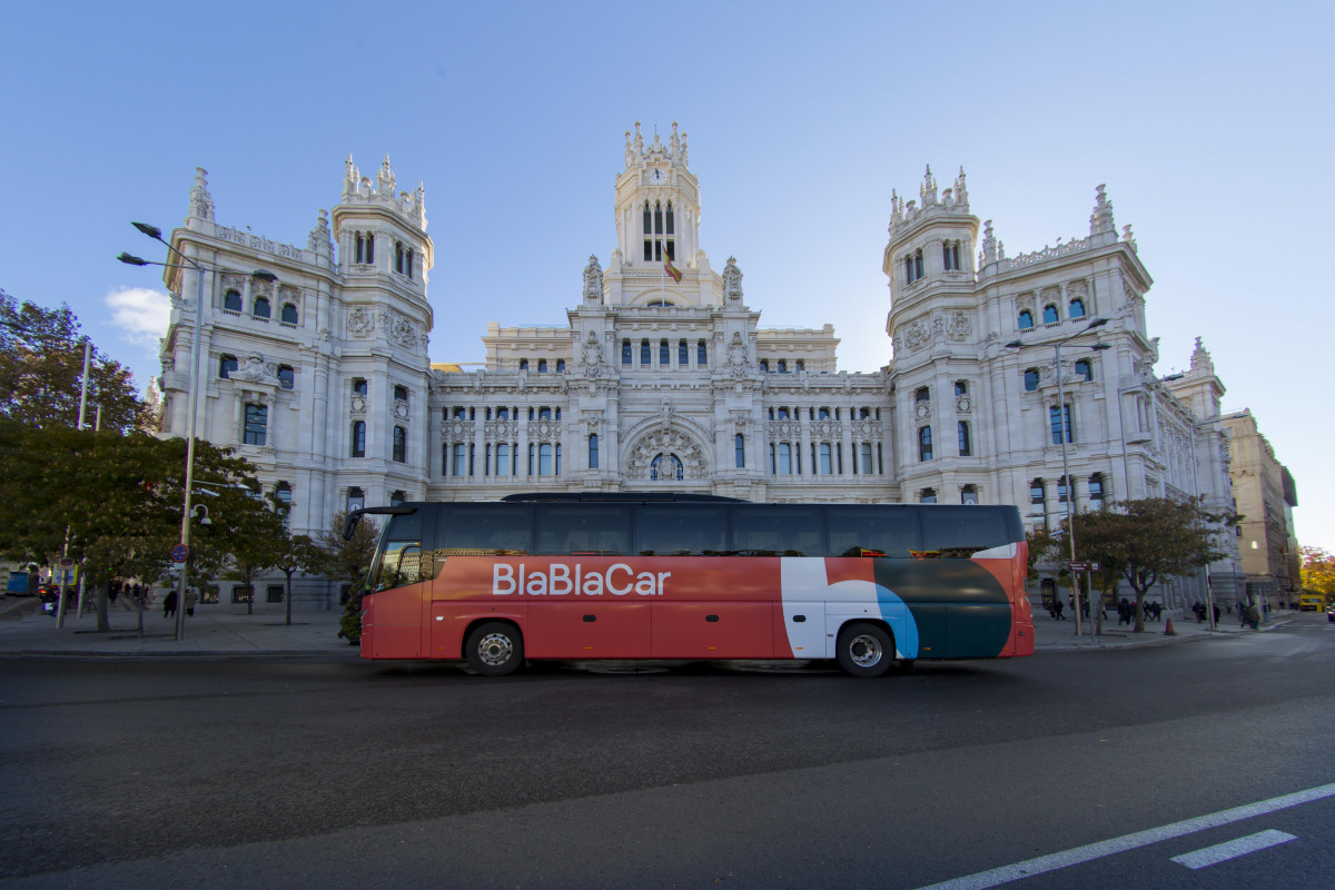 BlaBlaCar lanza una nueva ruta en autocar entre Madrid y París