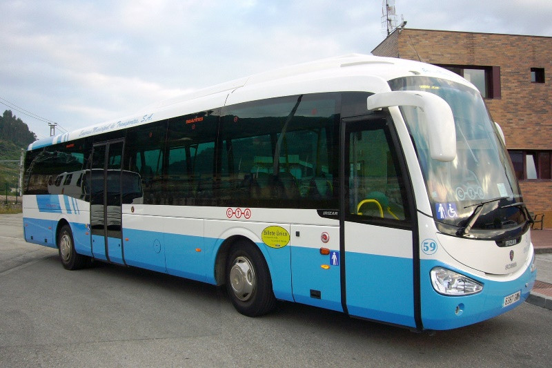 Mieres contará con dos nuevos autobuses, uno de ellos eléctrico