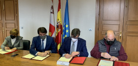 Fecalbus firma un acuerdo para garantizar los derechos sociales en las licitaciones