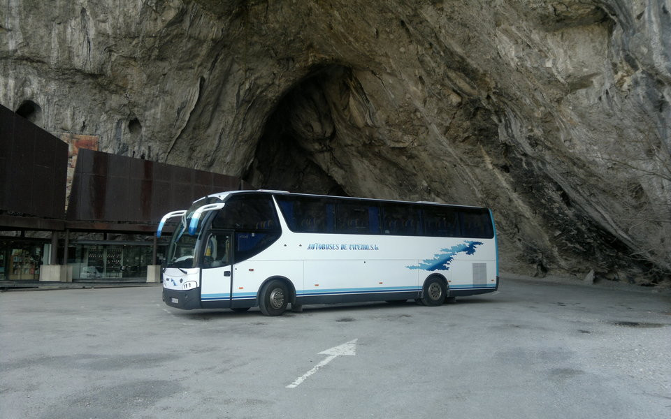 Sanjuán Abad compra la empresa Autobuses de Viveiro