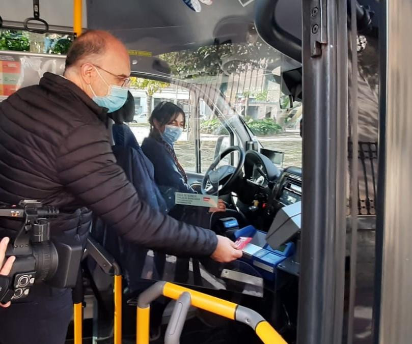 Los autobuses de Masatusa recuperan el pago del billete sencillo en metálico