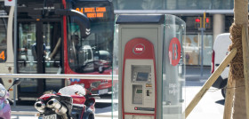 Facua denuncia a 39 empresas de autobuses urbanos por no ofrecer lineas gratuitas de atencion al usuario
