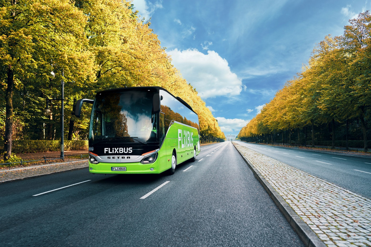 FlixBus se une a Miravilius para difundir destinos