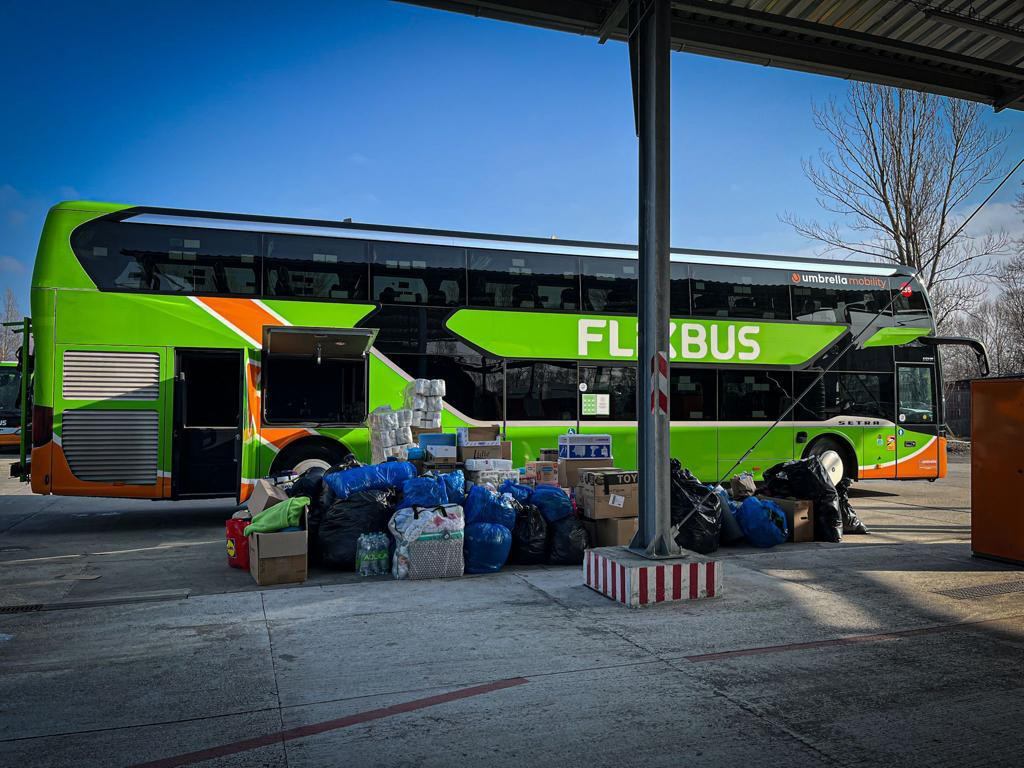 FlixBus ofrece viajes gratuitos a los refugiados ucranianos desde Polonia y Rumanía