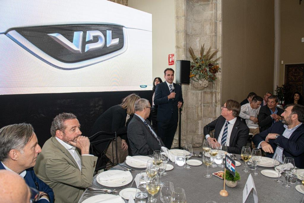VDL basa su nueva estrategia en una red de agentes en toda España