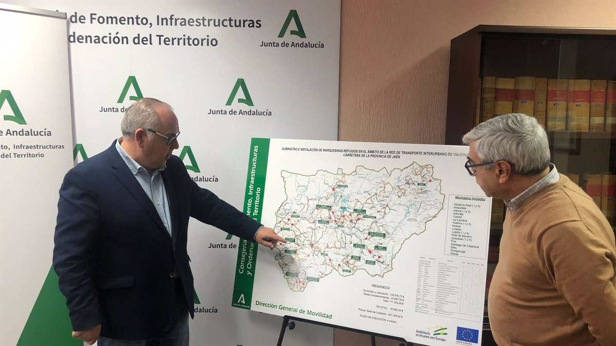 Andalucía renovará las paradas de autobús en 17 municipios de Jaén
