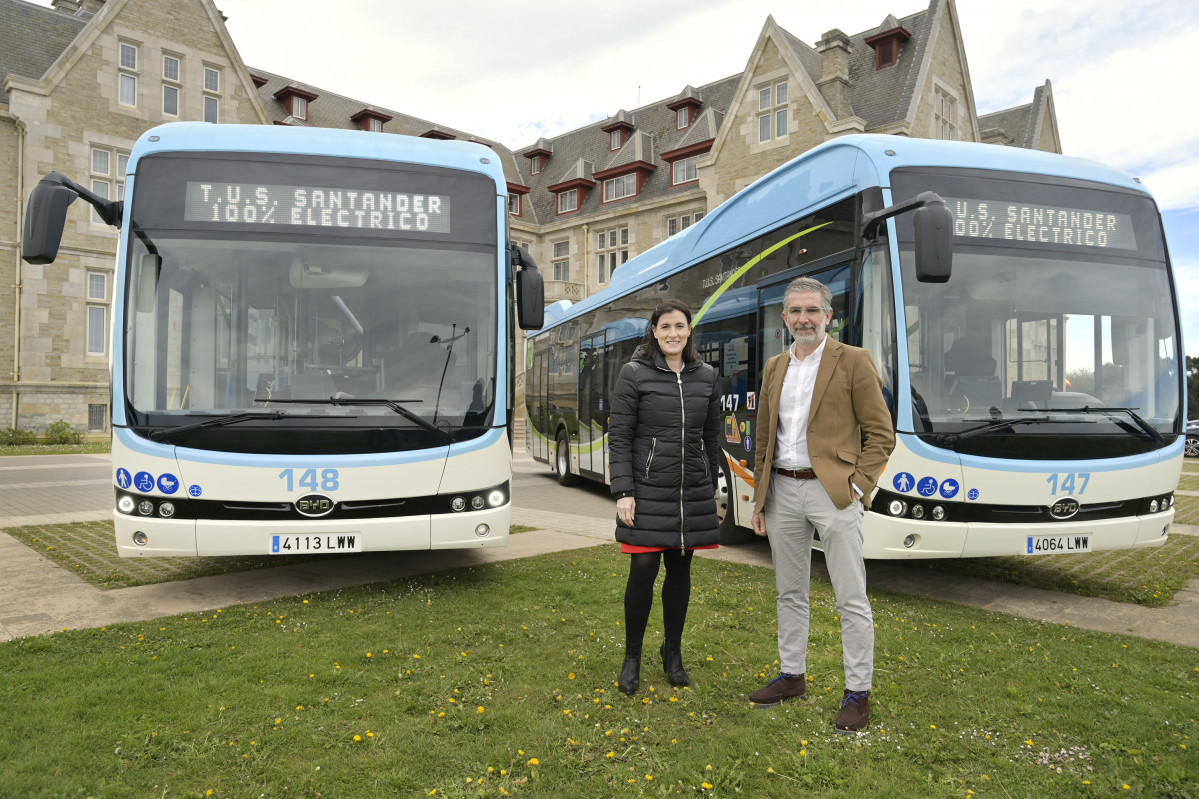 El TUS de Santander presenta dos autobuses eléctricos de BYD
