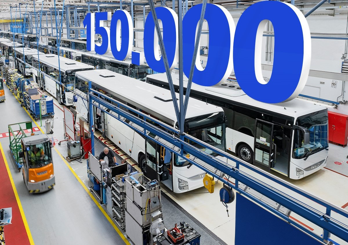 Iveco Bus celebra la producción de 150.000 autobuses en la planta de Vysoké Mýto