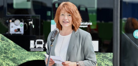 Tmb pone en servicio el primer autobus de hidrogeno de espana