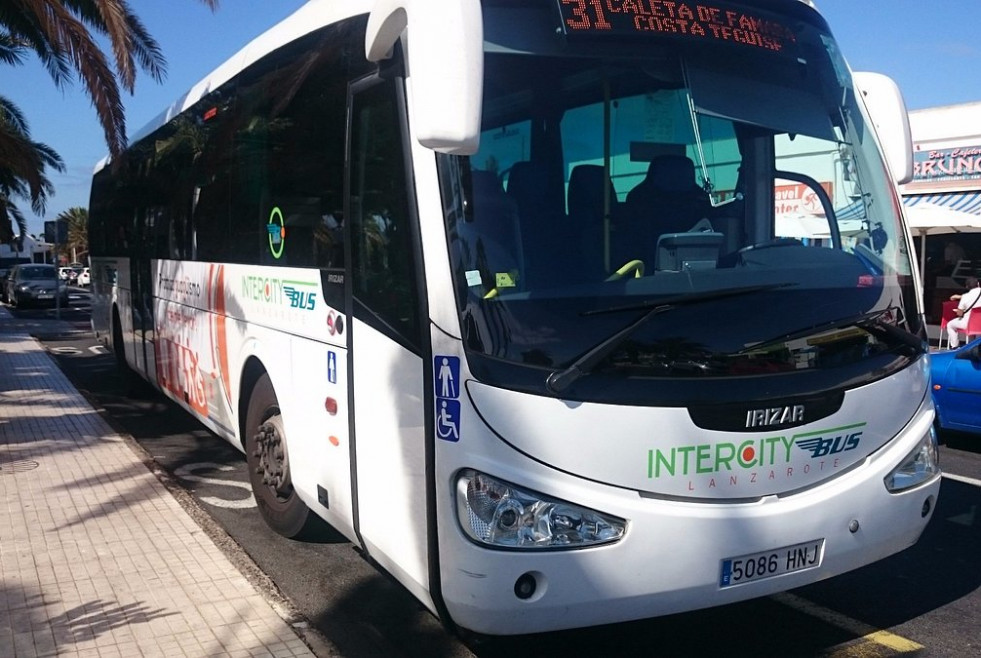 Lanzarote impulsa un proyecto de transporte a la demanda