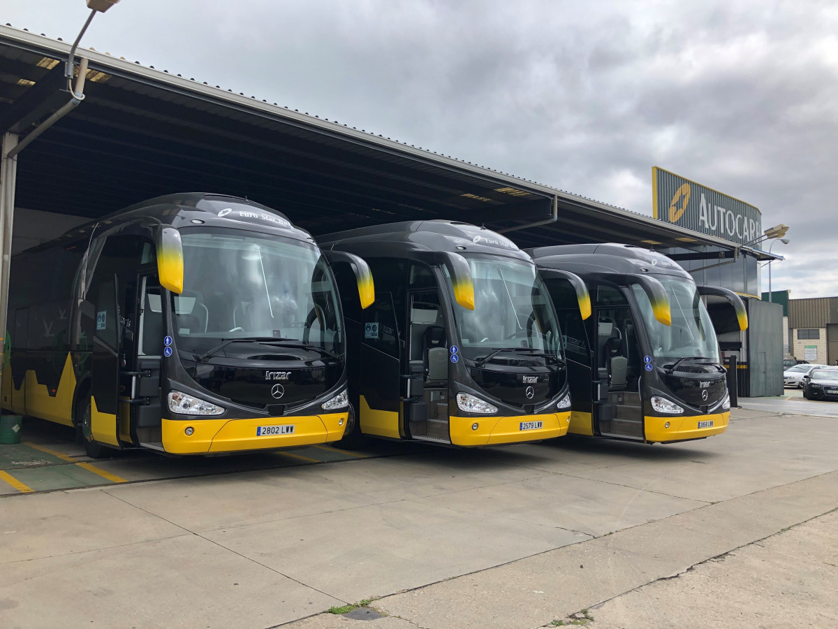 Euro Star Bus incorpora tres chasis OC 500 RF de Mercedes-Benz