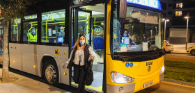 El amb de barcelona amplia las paradas a demanda del nitbus