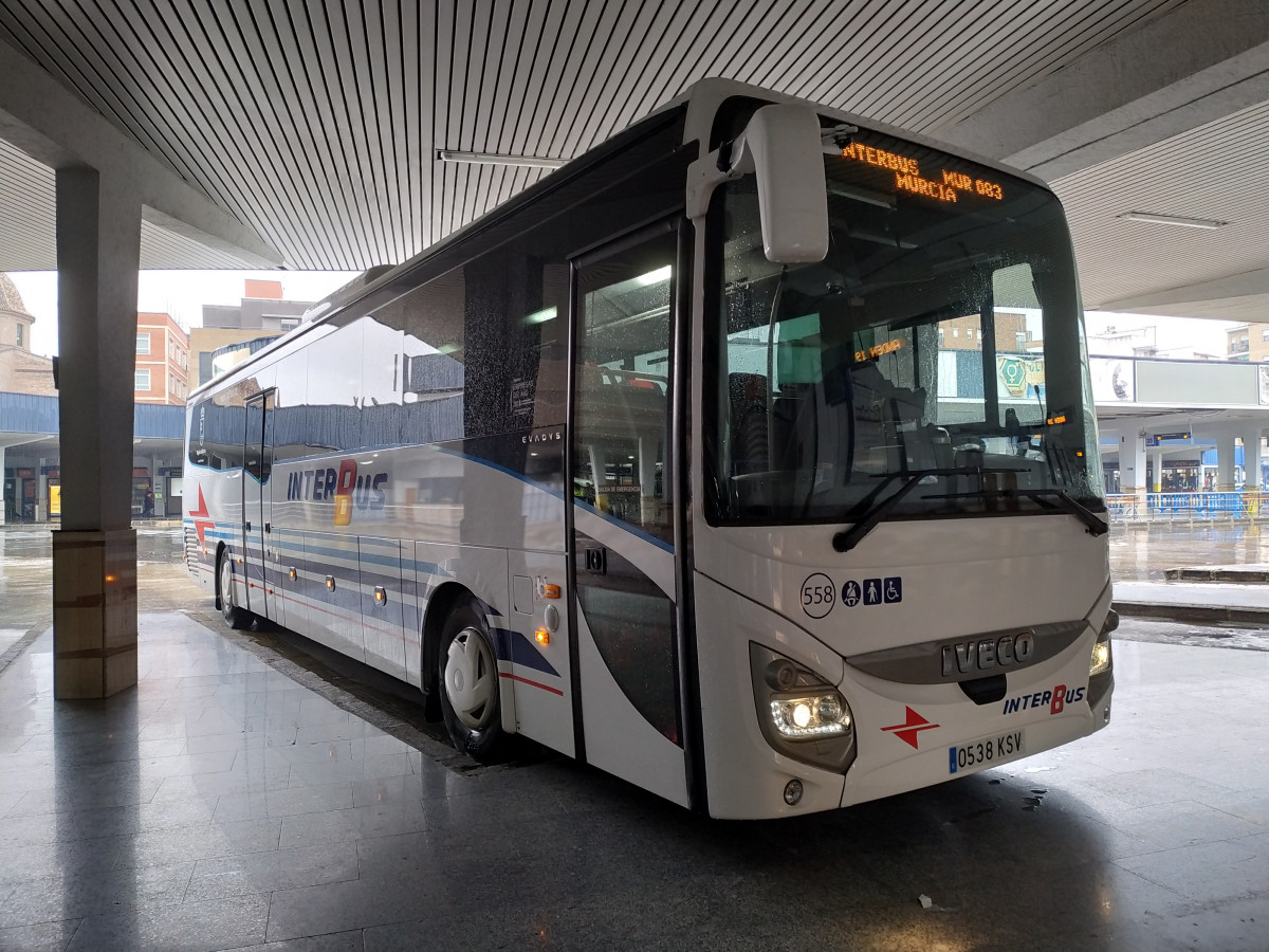 La CARM reactivará en junio el autobús entre el aeropuerto y Cartagena y Murcia