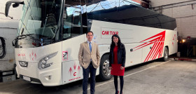 Cartour incorpora a su flota un nuevo autocar de vdl