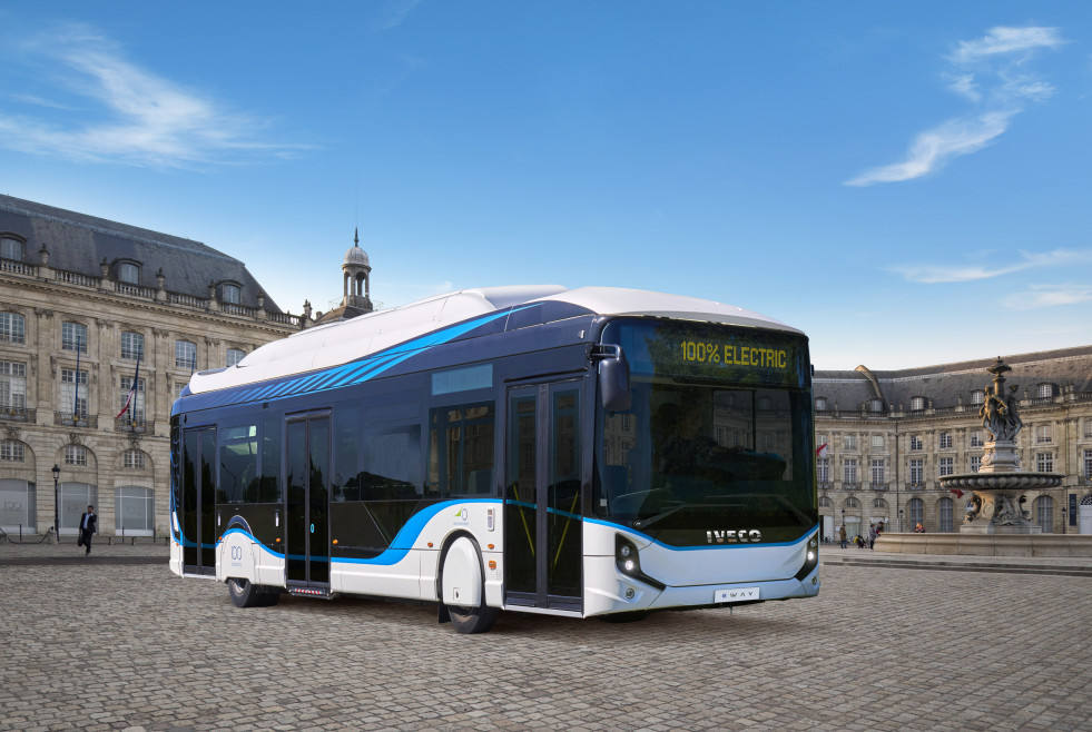 Iveco bus entregara cinco autobuses electricos eway a tussam