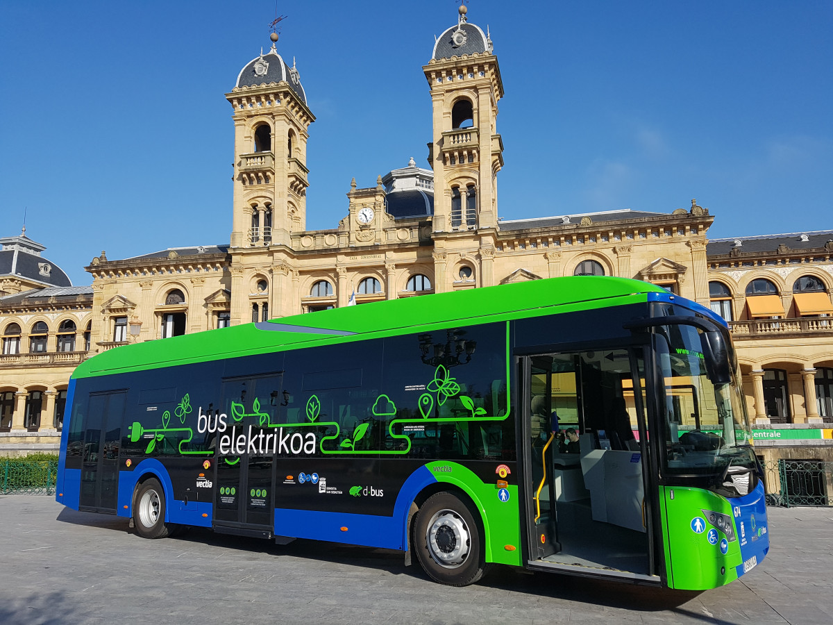 Dbus licita la compra de 20 autobuses eléctricos por 12,5 millones