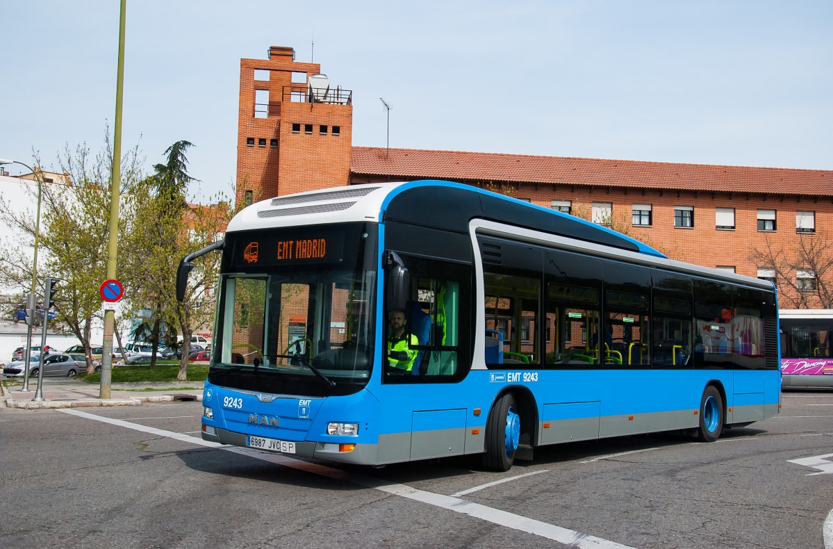 La EMT de Madrid vende 30 autobuses híbridos de segunda mano