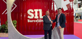 Movertis y aet firman un acuerdo para promover la digitalizacion del sector del transporte
