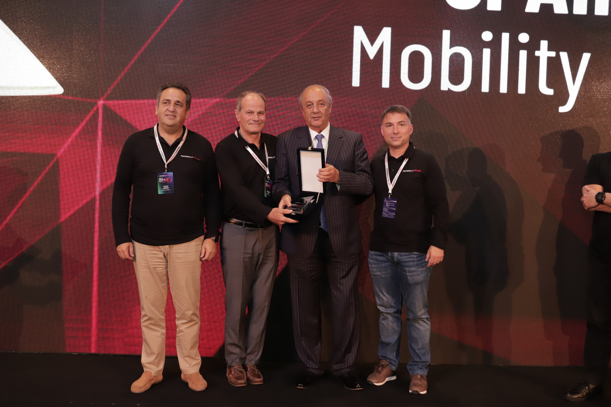 Mobility Bus Spain recibe un premio por el mejor resultado en un mercado nuevo para Isuzu