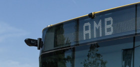 El amb de barcelona aprueba la compra de 37 autobuses electricos y 17 hibridos