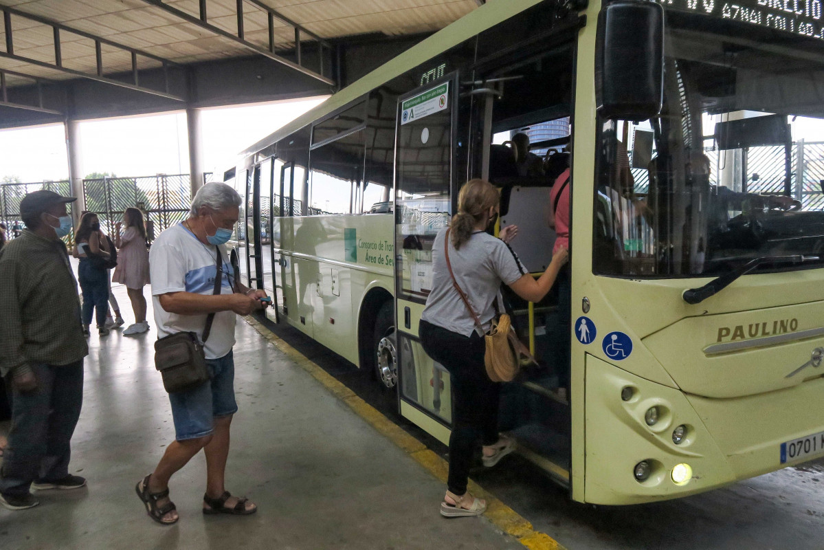 Carazo reclama mayor unidad de accion para recuperar viajeros en el transporte publico