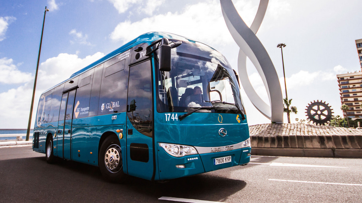 Canarias eleva el descuento al transporte publico hasta el 50