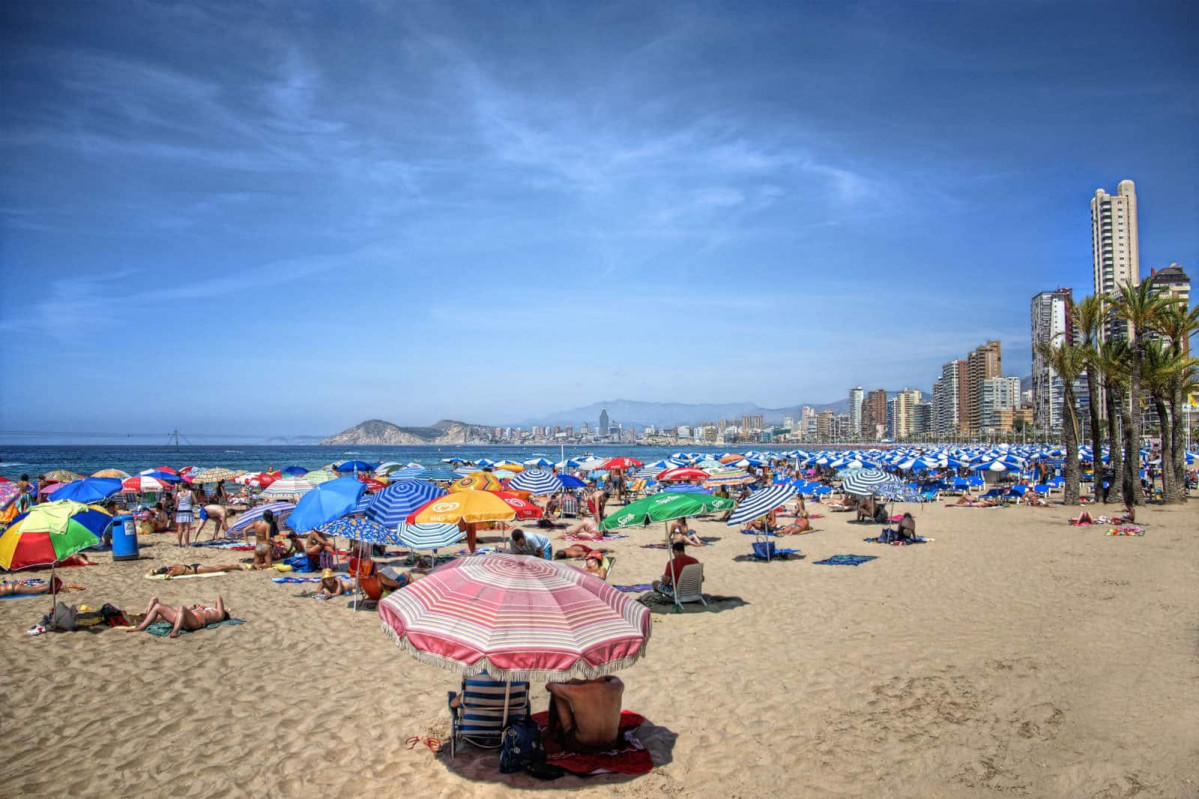 Espana recupero en julio el 92 de los turistas internacionales de 2019