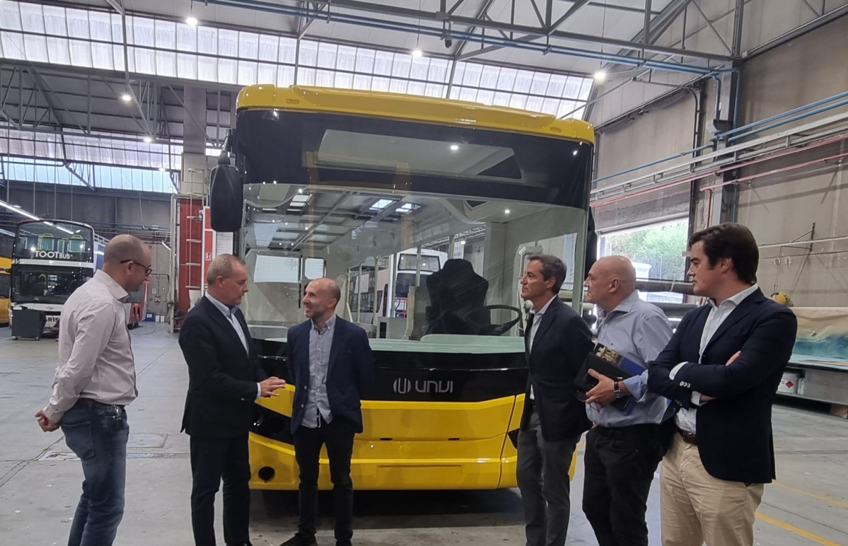 Ourense recibira 10 autobuses electricos fabricados por unvi