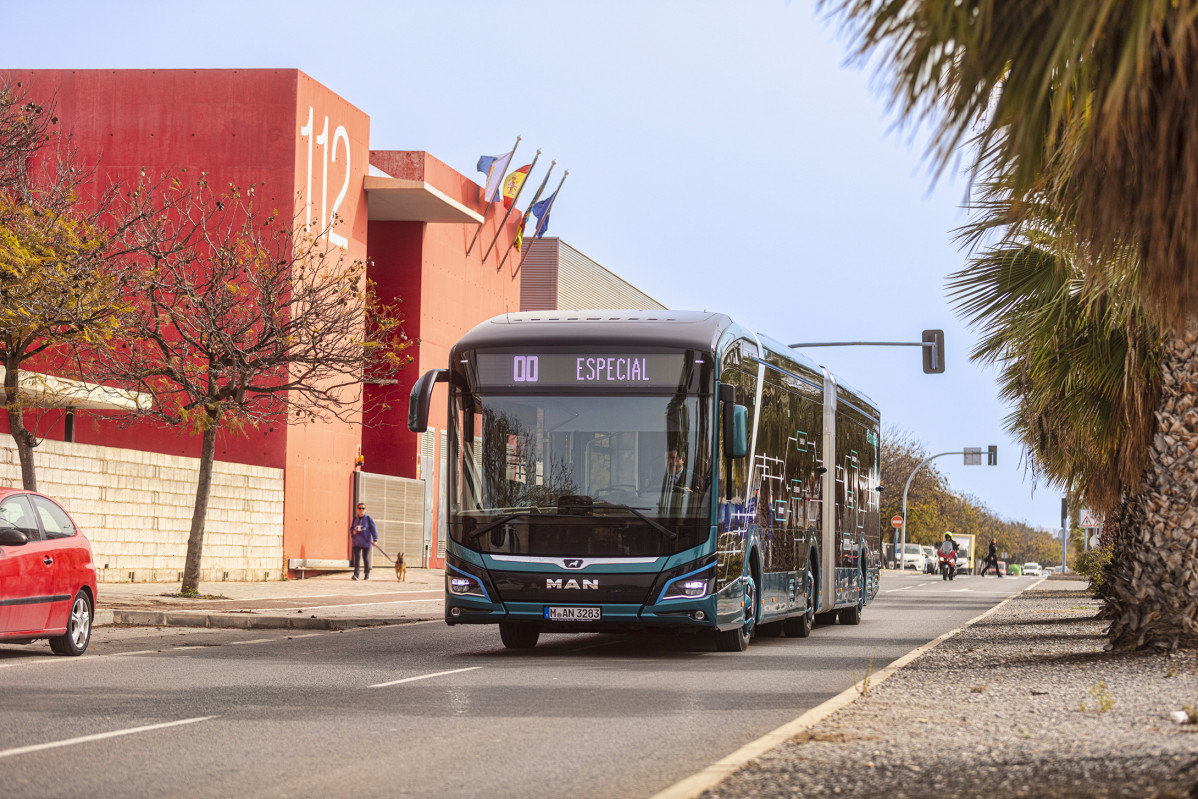 La cifra de autobuses matriculados se mantiene estable en septiembre