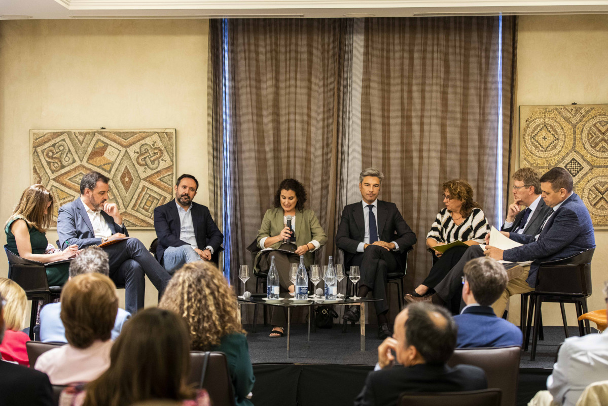 Anetra organizo una jornada con diputados parlamentarios sobre la liberalizacion