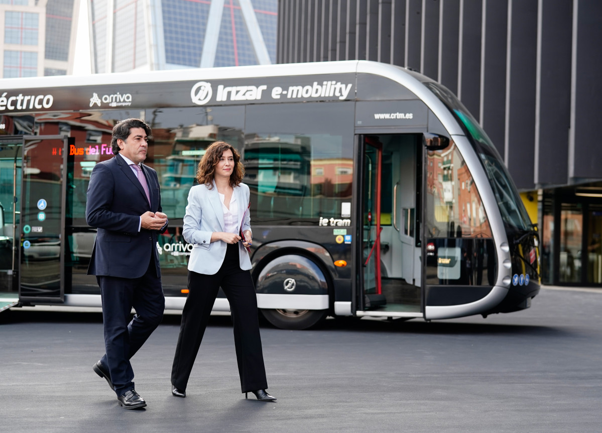 Madrid presenta el bus de uso prioritario de alta capacidad