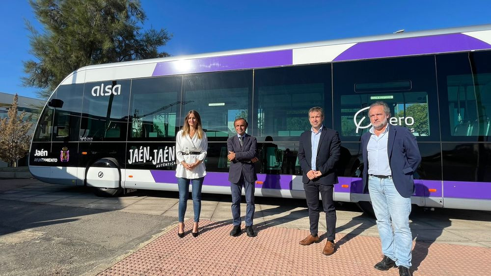 Alsa prueba el autobus electrico irizar ie tram en jaen