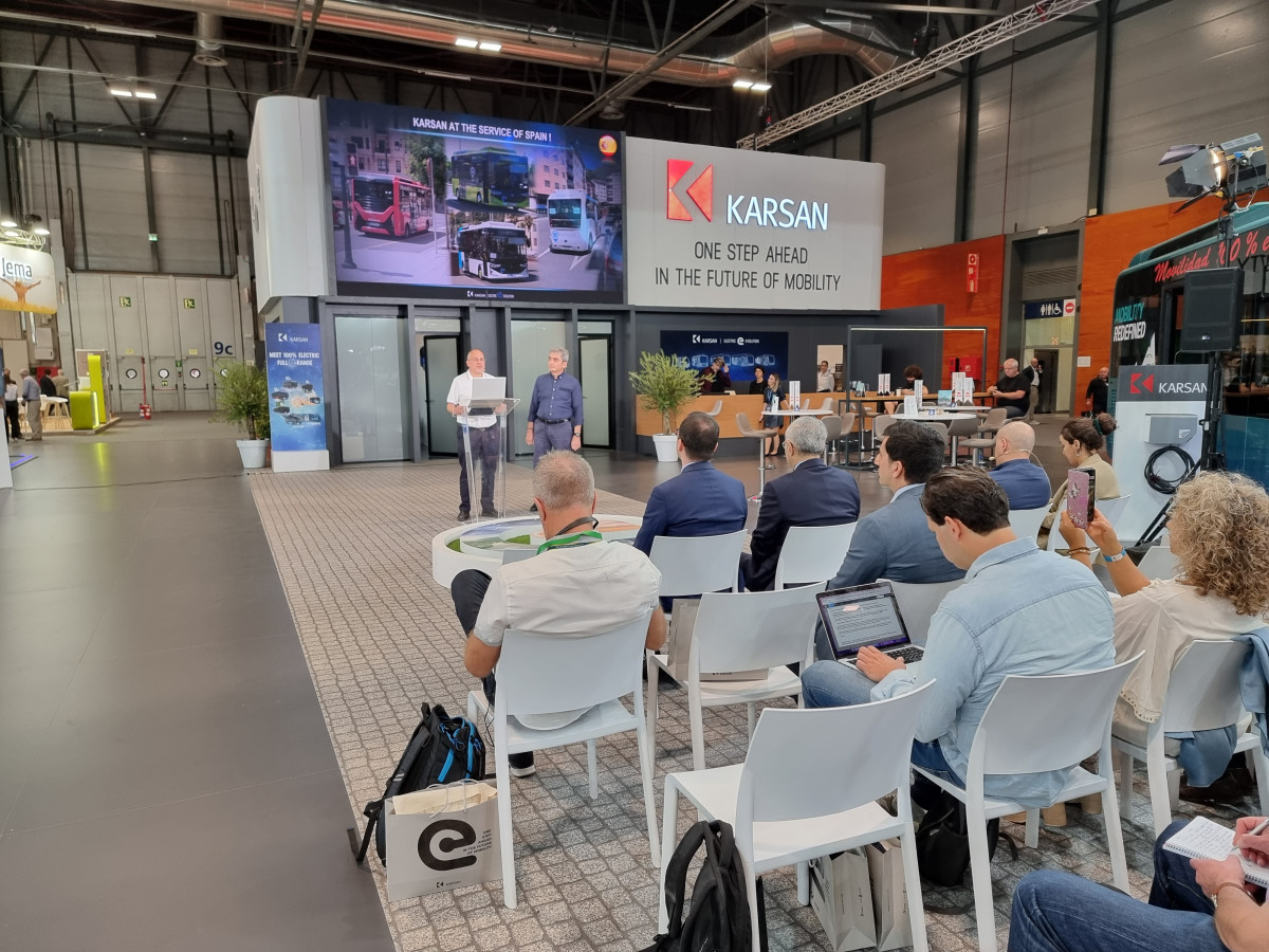 Karsan presenta en fiaa su nuevo autobus e ata de hidrogeno