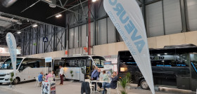 Aveuro desembarca en espana con cuatro microbuses