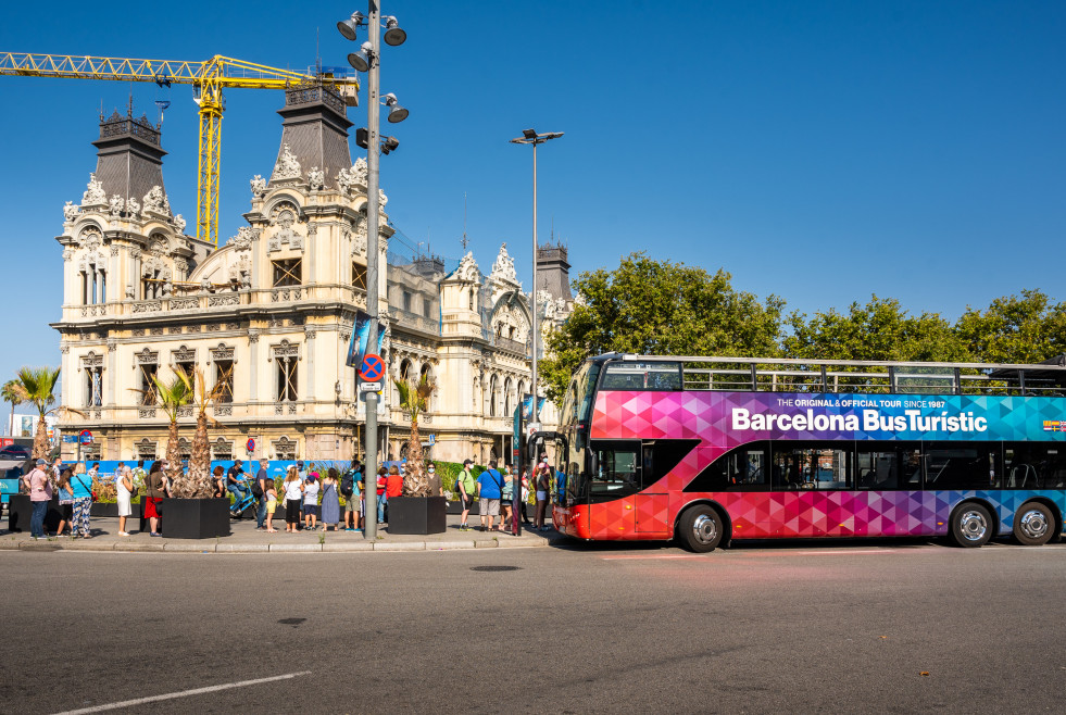 El barcelona bus turistic mejorara su acceso mediante codigos qr