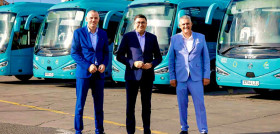 Global presenta ocho nuevos autobuses de irizar