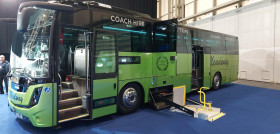 Hidral gobel presenta la gama de plataformas semiautomaticas evo18 en euro bus expo