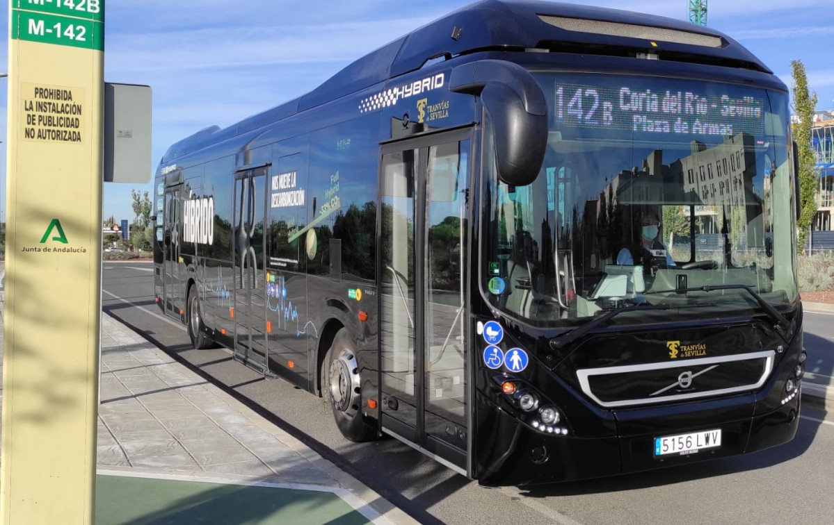 Tranvias de sevilla prueba un autobus hibrido de volvo