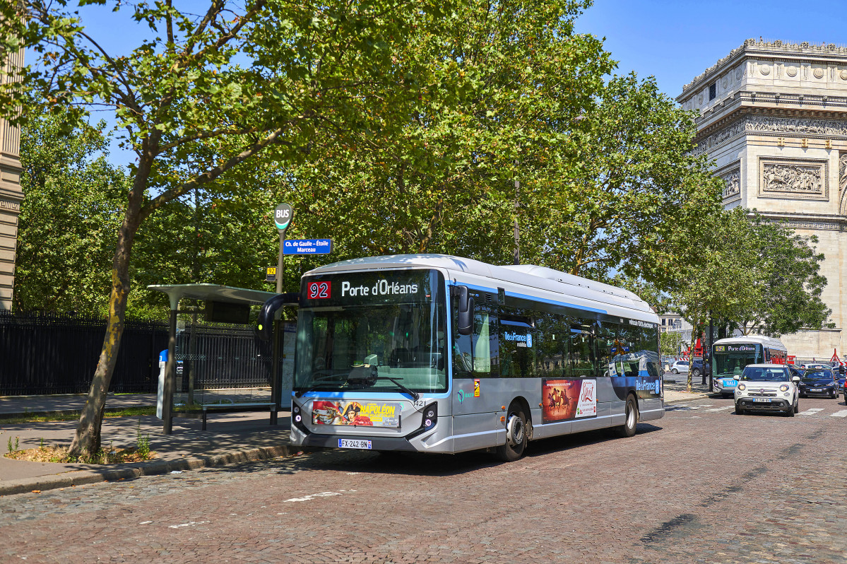 Algeciras se plantea adjudicar 10 autobuses electricos a iveco bus