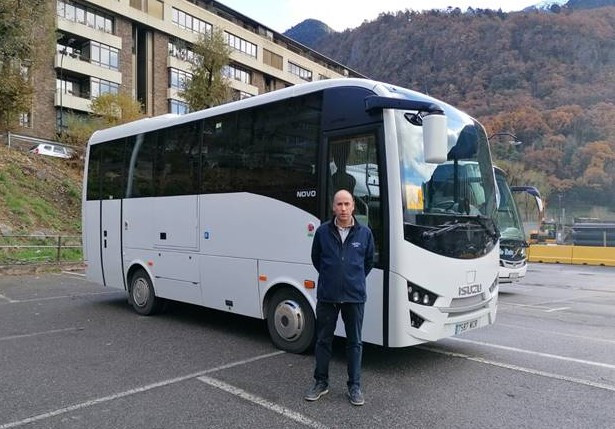 Sole grau amplia su flota con un novo de isuzu