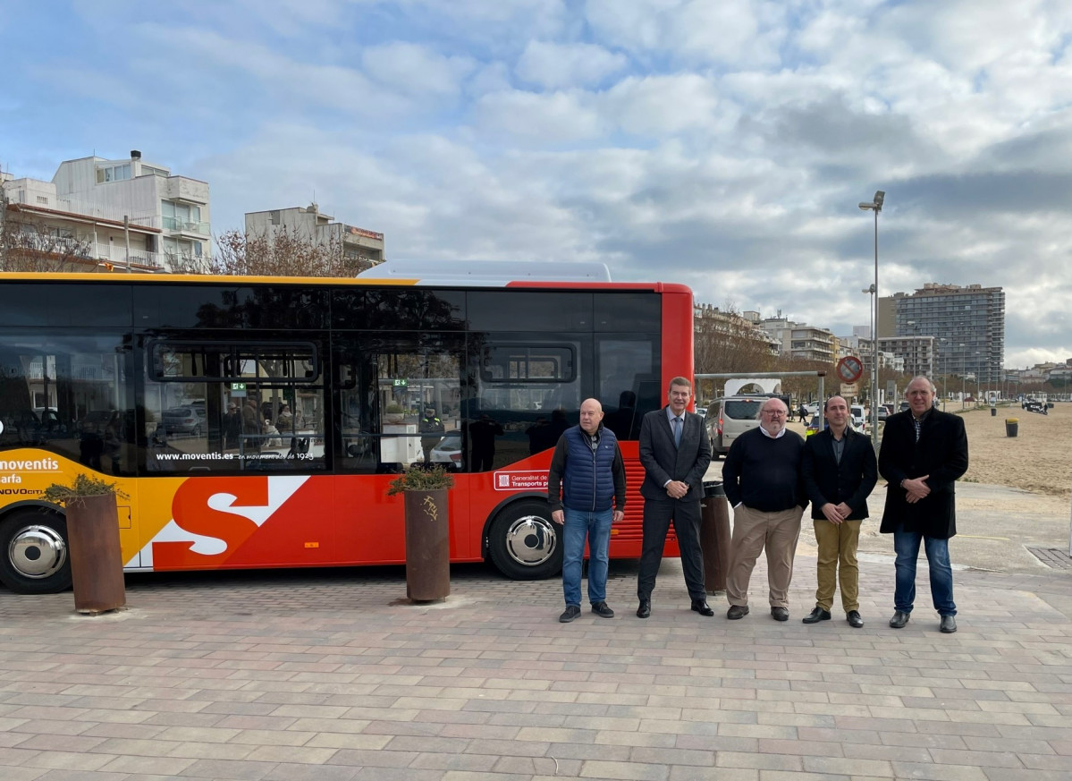 Moventis sarfa suma a su flota un autobus mas eficiente de isuzu