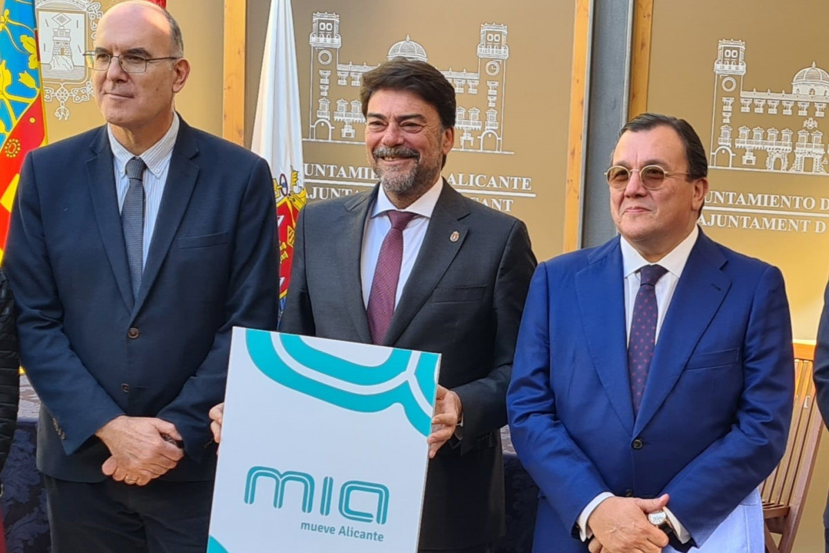 Alicante estrenara el nuevo autobus urbano el 1 de enero