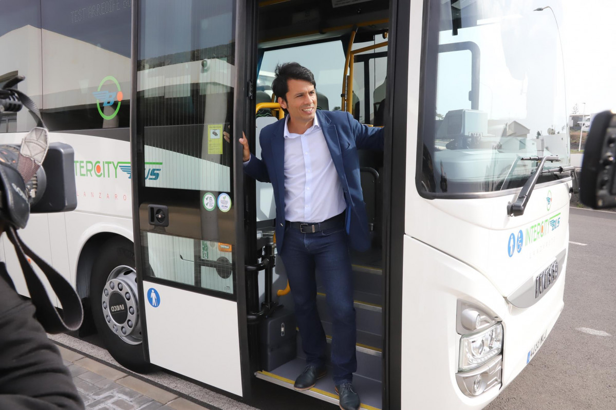 Intercitybus presenta tres nuevos autobuses iveco bus